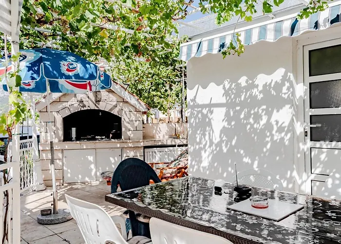 Apartment Apartments With Parking Space Orebic, Peljesac - 10185