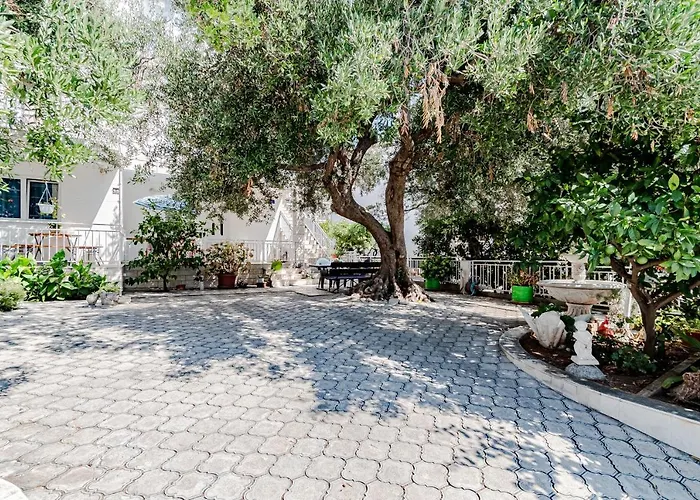 Apartments With Parking Space Orebic, Peljesac - 10185 Apartment *