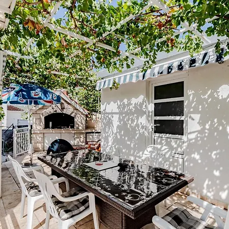 Apartment Apartments With A Parking Space Orebic, Peljesac - 10185 Orebic