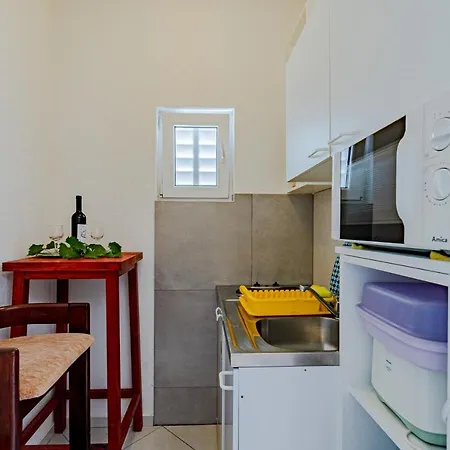 Apartments With Parking Space Orebic, Peljesac - 10185 Orebic